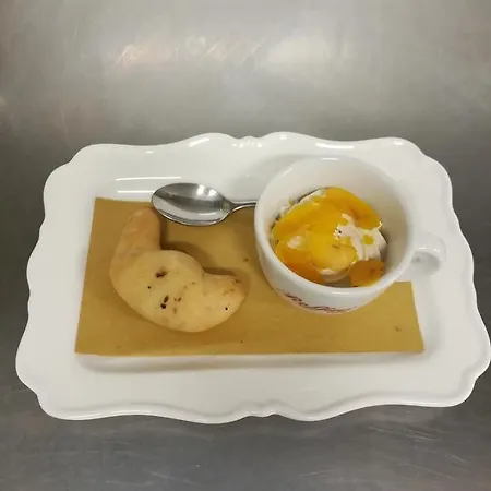 大法比亚纳酒店 4*