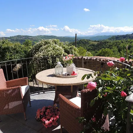 Bed & Breakfast Da Fabiana, Ristorante E In Alta Langa 4*