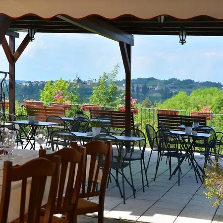 Bed & Breakfast Da Fabiana, Ristorante E In Alta Langa 4*
